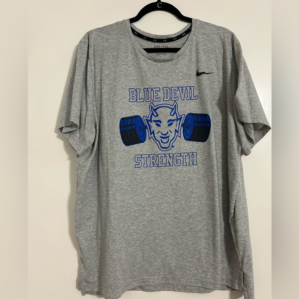 Nike Men’s Duke Strength Drifit Short-Sleeved Grey Shirt